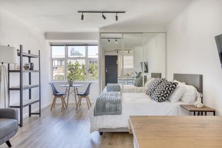 1 Bedroom Apartment in Green Point