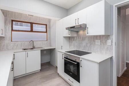 2 Bedroom Apartment in Sea Point