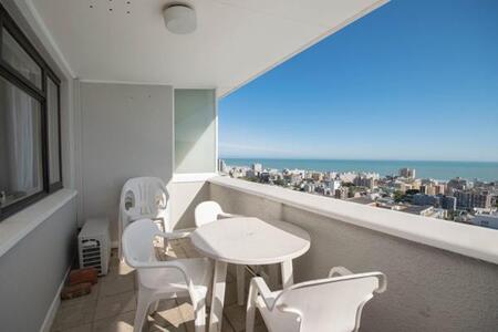 1 Bedroom Apartment in Sea Point
