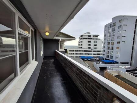 2 Bedroom House in Sea Point