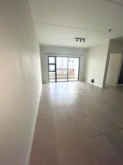2 Bedroom Apartment in Somerset West Central