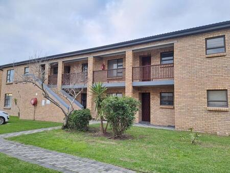2 Bedroom Apartment in Fairview Golf Estate