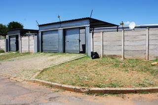 2 Bedroom Flat in Verwoerdpark