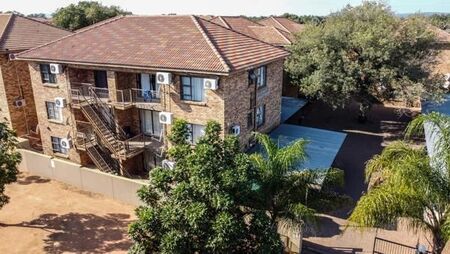 3 Bedroom Flat in Lephalale (Ellisras)