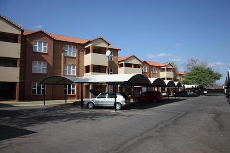 2 Bedroom Flat in Onverwacht