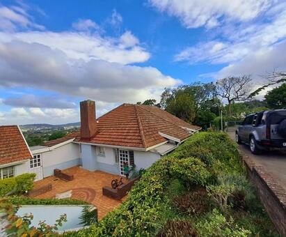 3 Bedroom House in Manors