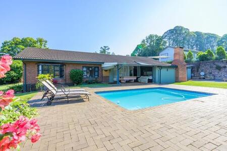 3 Bedroom House in Bothas Hill