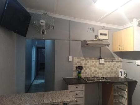 1.5 Bedroom House in Montclair