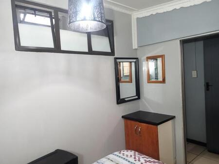 1.5 Bedroom House in Montclair