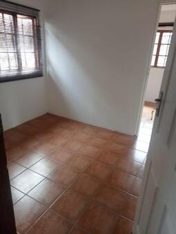 Bachelor apartment in Umbilo