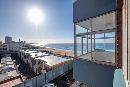 2 Bedroom Apartment in Amanzimtoti