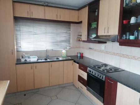 2 Bedroom Apartment in Everest Heights