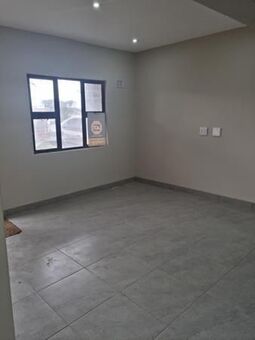 3 Bedroom Apartment in Trenance Park