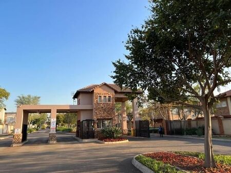 Bachelor apartment in Hazeldean