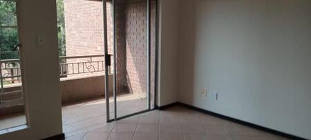 2 Bedroom Apartment in Mooikloof Ridge