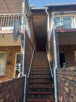 2 Bedroom Apartment in La Montagne