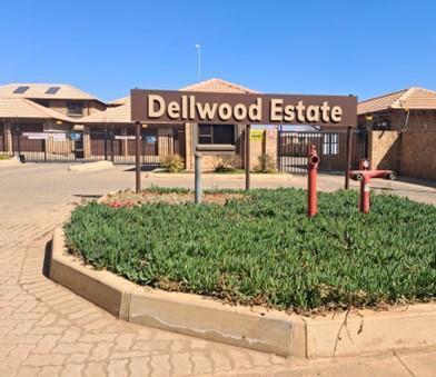 3 Bedroom Townhouse in Willow Park Manor