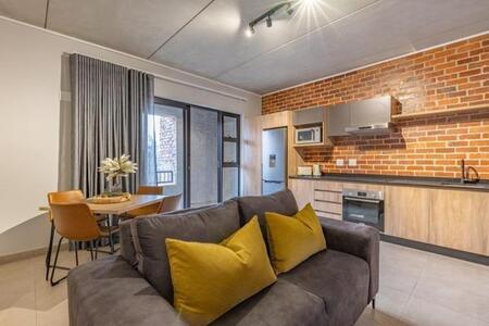 Studio apartment in Lynnwood Glen