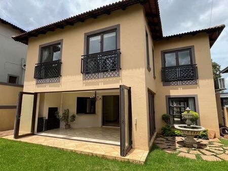 3 Bedroom House in Waterkloof Ridge