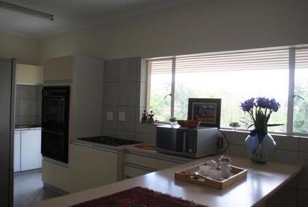 2 Bedroom Flat in Eastwood