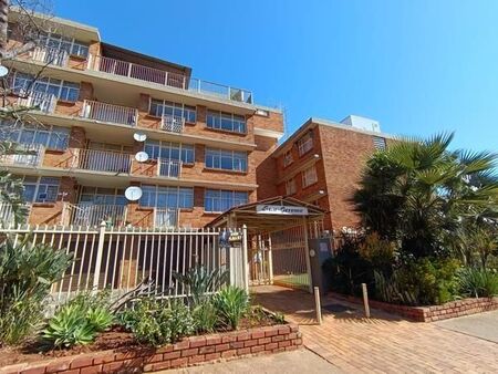 3 Bedroom Apartment in Sinoville