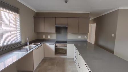 3 Bedroom Simplex in Magalieskruin