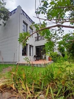 3 Bedroom Apartment in Cutty Sark