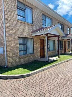 2 Bedroom Apartment in George Central