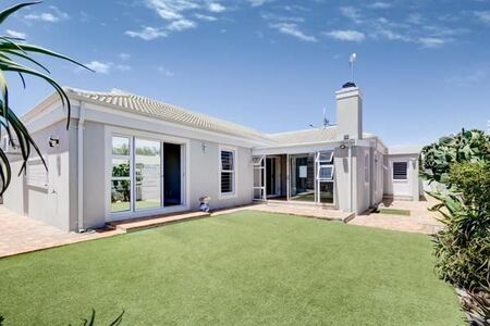 4 Bedroom House in Sunningdale