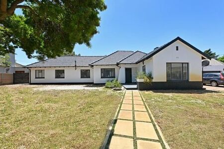 4 Bedroom House in Pinelands