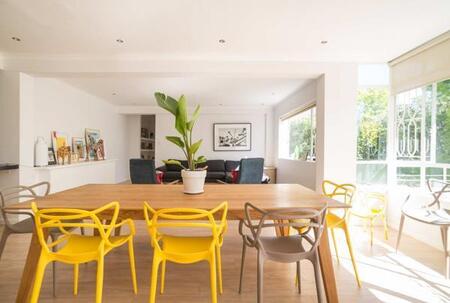 4 Bedroom Apartment in Gardens