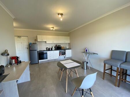 1 Bedroom apartment to rent in Rondebosch, Cape Town