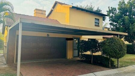 3 Bedroom townhouse - freehold to rent in Waterval East, Rustenburg