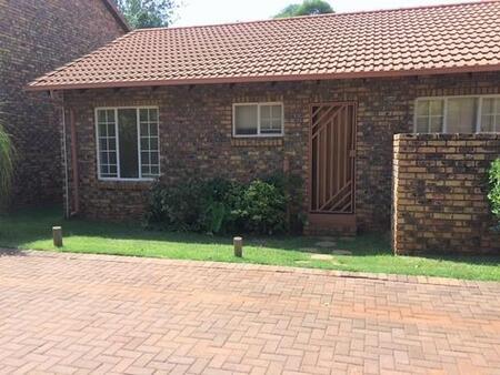 2 Bedroom Townhouse in Magalieskruin