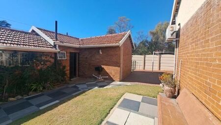 1 Bedroom Garden Cottage in Blairgowrie