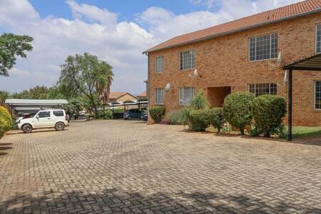 2 Bedroom House in North Riding