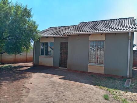 2 Bedroom House in Sky City