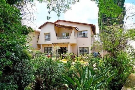 4 Bedroom House in Bruma