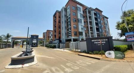 2 Bedroom Apartment in Kensington