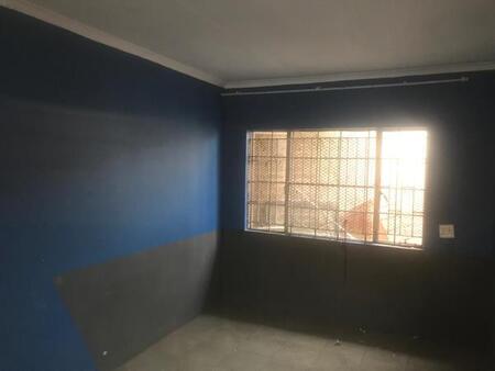 1 Bedroom House in Kensington