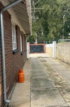 3 Bedroom House in Kensington