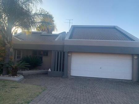 3 Bedroom House in Glen Marais