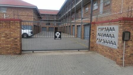 2 Bedroom Apartment in Kempton Park Central