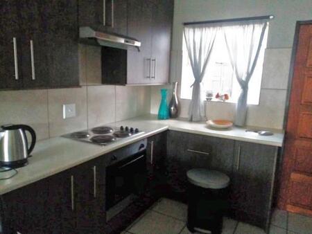 2 Bedroom Townhouse in Glen Marais
