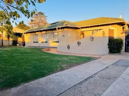 3 Bedroom House in Wychwood