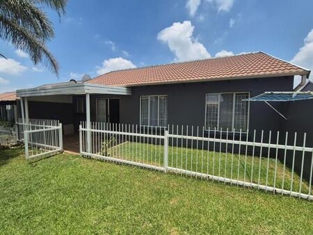 3 Bedroom Simplex in Greenstone Hill