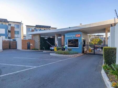 2 Bedroom Apartment in Greenstone Hill