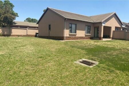 3 Bedroom House in Valleyview Estate