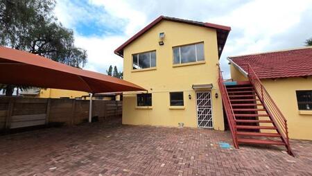 2 Bedroom Apartment in Erasmia