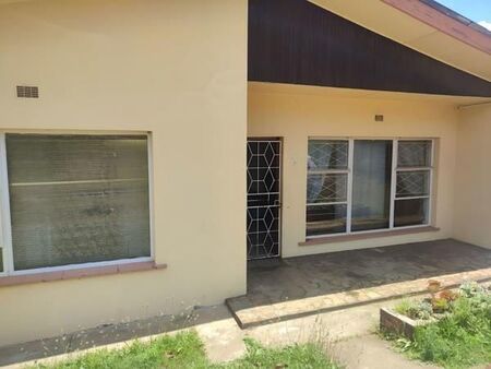 3 Bedroom House in Van Riebeeck Heights